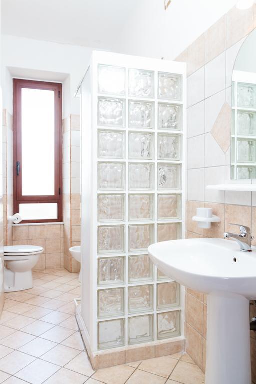 La Mezzanella Guesthouse Porto Torres Chambre photo