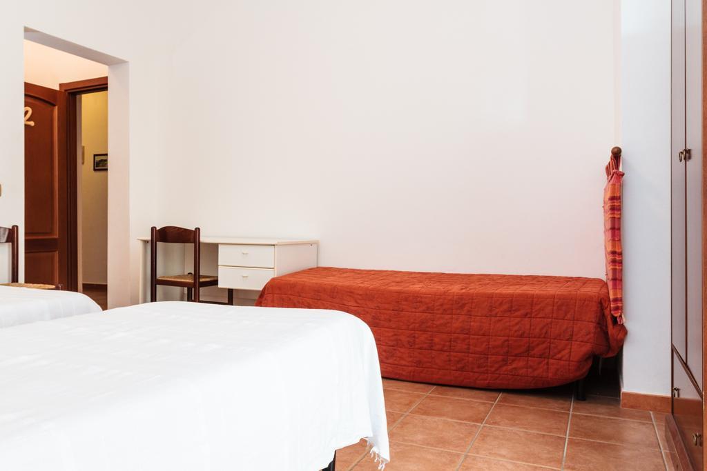 La Mezzanella Guesthouse Porto Torres Chambre photo